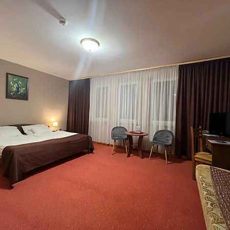 Hotel โควอตสโก ภายนอก รูปภาพ