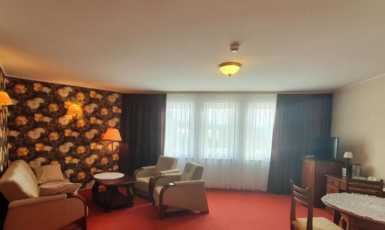 Hotel โควอตสโก ภายนอก รูปภาพ